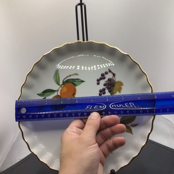 Royal Worcester Made In England 1960s Tart, Quiche, baking fine porcelain. 9in - Picture 13 of 13